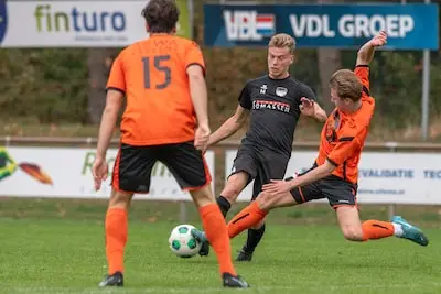 Patrick Verton op nieuwe positie belangrijk voor koploper Maarheeze: ‘Kampioenschap is altijd het doel’
