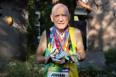 Zijn honderdste marathon loopt Johan natuurlijk in Eindhoven: ‘Lopen in je achtertuin blijft bijzonder’