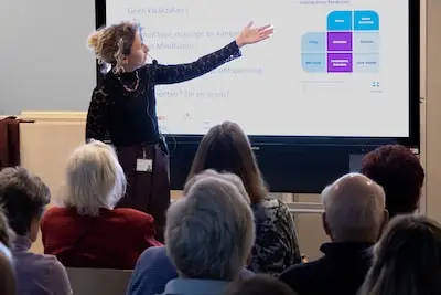‘In het ziekenhuis hebben ze niet altijd de tijd voor al die vragen, wij wel’; Bij De Cirkel en De Eik ben je geen patiënt maar gast’