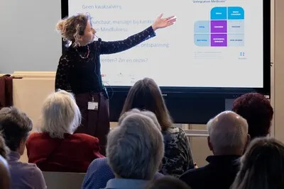 ‘Artsen hebben de tijd en kennis niet voor al die vragen, wij wel’; bij De Cirkel en De Eik ben je geen patiënt maar gast