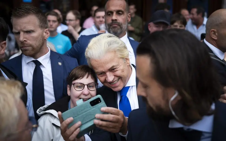 Volgens de PVV waren er vorig jaar 16.000 geweldsdelicten in azc’s in ons land. Hoe zit dat precies?