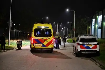 Man zonder rijbewijs gaat onderuit met geleende motor in Tilburg