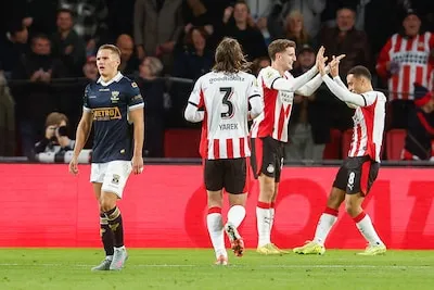 LIVE | PSV maakt direct na rust het verschil: gelegenheidsspits Til maakt zijn tweede