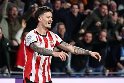 LIVE | PSV onderweg naar gigantische score tegen Napoli: Pepi scoort direct na invalbeurt