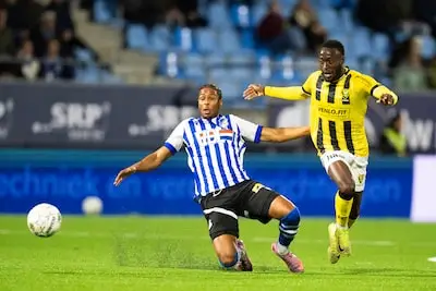 LIVE | Duel tussen FC Eindhoven en VVV komt, na rentree van Van Schuppen en Deenen, eindelijk los
