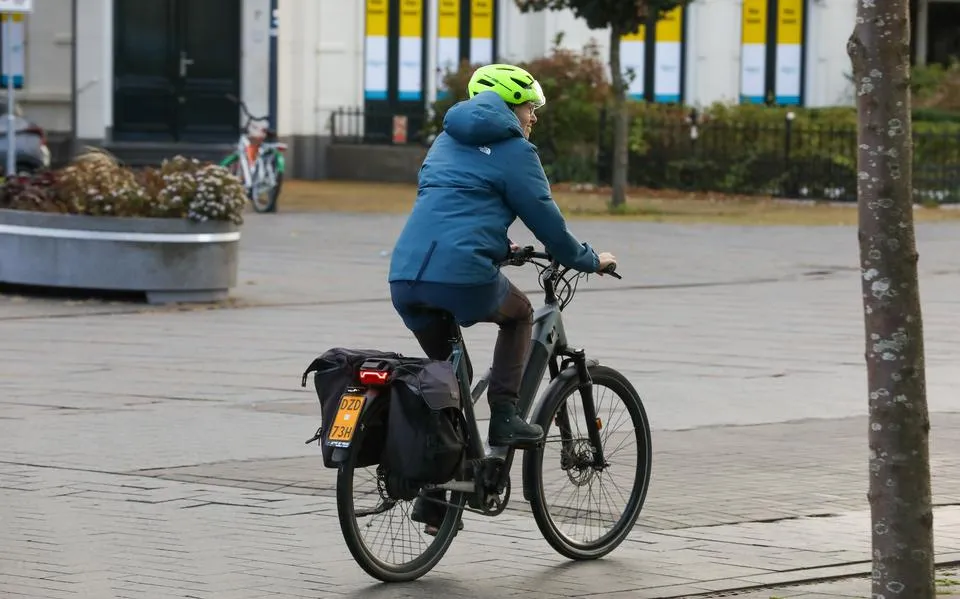 Elektrische fiets is zegen én gevaar: ouderen maken het fietspad snel onveiliger