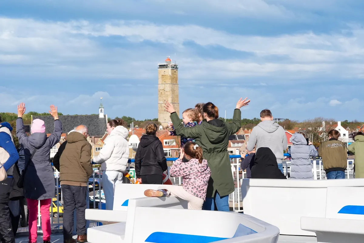Dienstregeling van en naar Terschelling overhoop. ‘Storm is altijd op een drukke vrijdag’