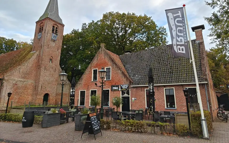 Hou je van barbecueën? Dan zit je bij Bruut in Roden goed. ‘Een van de lekkerste spareribs die ik ooit heb gehad’