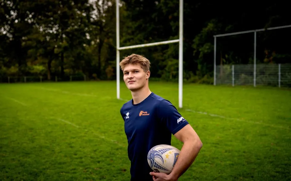 Rugbytalent Lasse (17) uit Oranjewoud klaar voor EK en avontuur in Zuid-Afrika. ‘Mijn eerste droom komt over een maand uit’