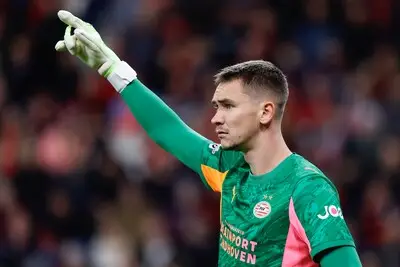 Pijnlijke nederlaag tegen ‘kleintje’ voor Tsjechen met PSV-doelman Kovar; Man mag nog hopen op WK