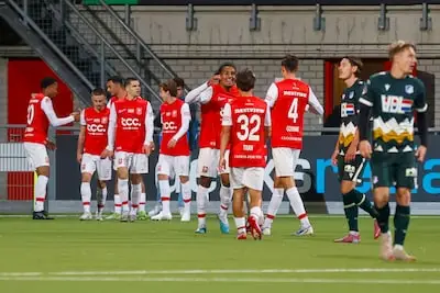 FC Eindhoven wil tegen FC Emmen laten zien dat het anders moet: ‘Ik verwacht een heet avondje’