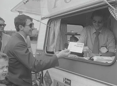 Wie zit er te stempelen in een caravan?