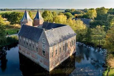 Lodewijk (47) wil dolgraag Kasteel Dussen kopen, maar het wordt hem erg moeilijk gemaakt: 'Ik krijg niemand te pakken, ze bellen niet terug'
