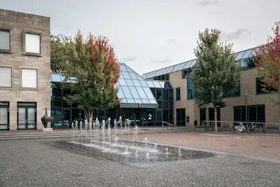 Gemeentehuis Best blijft voorlopig op huidige locatie