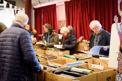 Boekenmarkt in Oerle langer open