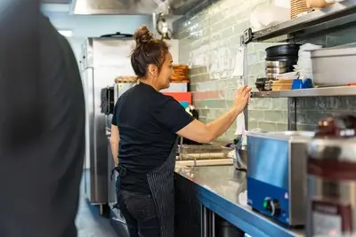Inja laat Tilburgers authentieke Koreaanse gerechten proeven: 'In een kleinschalig huiskamerrestaurant'