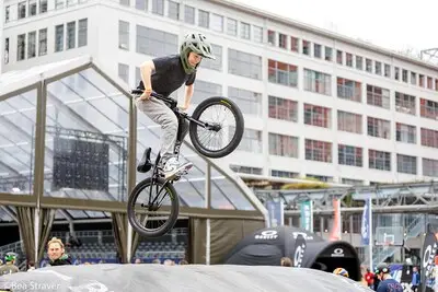 Spectaculaire stunts: zo zag het eerste EK BMX Freestyle in Eindhoven eruit