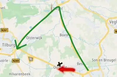 Voertuig laat groot oliespoor achter op A58 richting Tilburg, weg is dicht