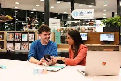 Hulp bij digitale overheidszaken: Bibliotheek Eindhoven biedt hulp