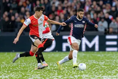 PSV op rapport na de zege op Feyenoord: bijna een 10 voor Ismael Saibari (en nog meer hoge punten)