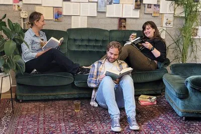Lees samen in stilte: Stille Boekenclub in LocHal