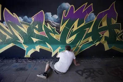 Bibliotheek Dommeldal zet Young Adult-boeken in spotlight met workshop graffiti