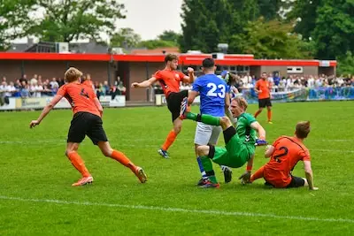 Spanning neemt toe in strijd om Zilveren Schoen: spits van Marvilde mengt zich in strijd om koppositie