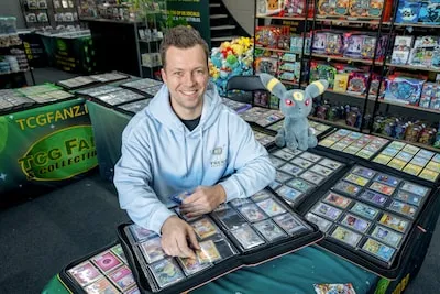 Er is nu al ingebroken in de Pokémon-winkel van Elroy (34): ‘Maar de waardevolle kaarten liggen niet hier’