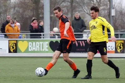 Ook als de vaste penaltynemer van GVV’63 in Italië zit, pakt de ploeg zo’n cadeautje uit