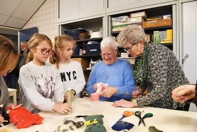 Workshop papier maken tijdens Dutch Design Week in Eindhoven