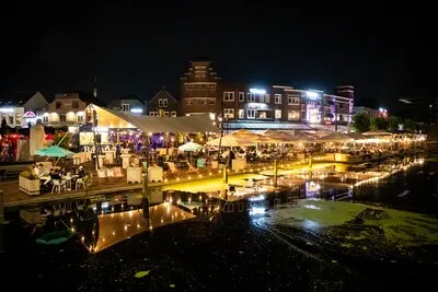 Wordt een nachtje Helmond te duur? ‘Een mooie stad, maar niet vergelijkbaar met Eindhoven of Den Bosch’