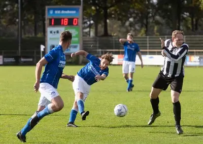 Loting tussenronde districtsbeker druppelt binnen: veel teams vrijgeloot
