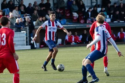 Wilhelmina Boys dwingt met tien man tweede zege van seizoen af: ‘We stonden met de rug tegen de muur’