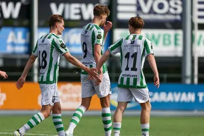 Dit zijn de uitslagen, doelpuntenmakers en wedstrijdverslagen van het amateurvoetbal op zaterdag