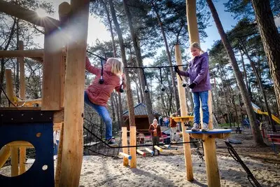 Kinderen kiezen nieuw speeltoestel in Veldhoven