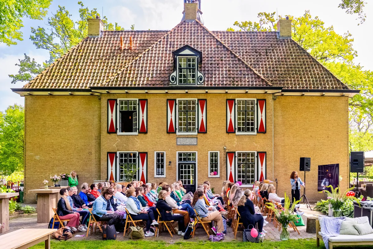 Deze top 15 van Friesland toont wat skjintme (schoonheid) betekent, volgens 100-jarig Hûs en Hiem
