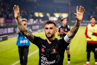 Pol Llonch keert voor heel even terug bij Willem II: ‘Deze avond was de afsluiting die ik nodig had’