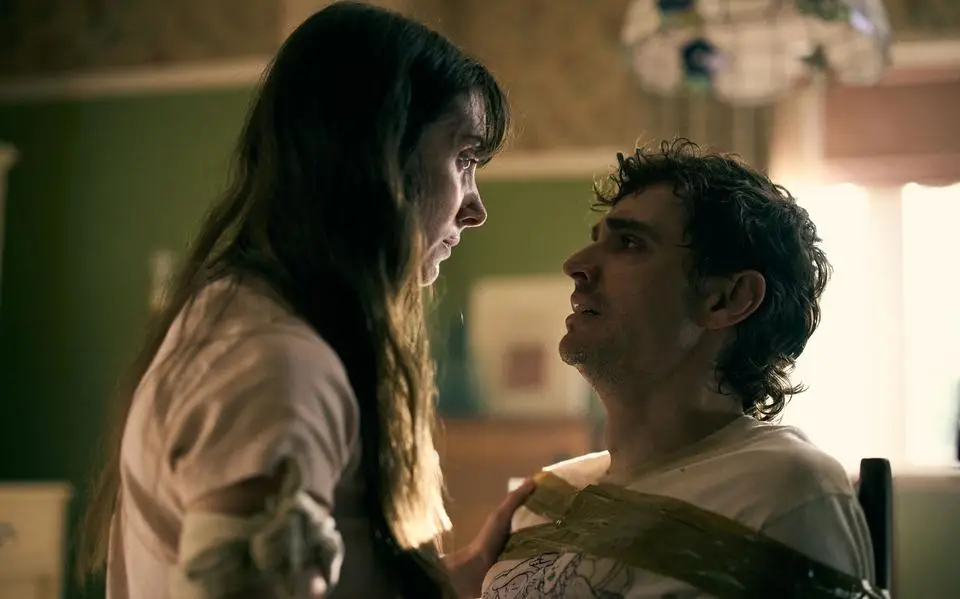 Fascinerende liefdeshorrorfilm ‘Together’ is macabere relatietherapie | ★★★★☆