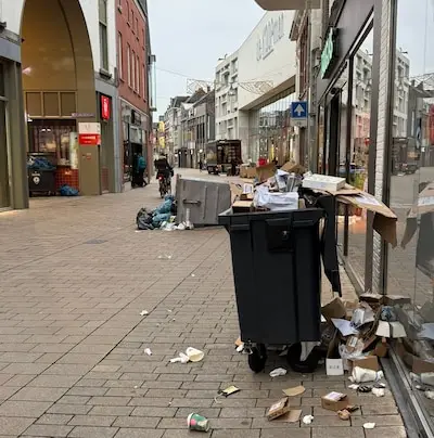 Ondernemers en bewoners klagen: ‘Tilburgse binnenstad grote puinhoop door blikjesjagers’