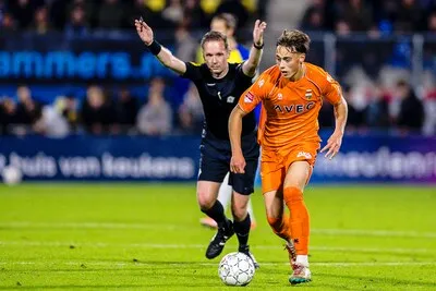 LIVE | Willem II kan opnieuw goede zaken doen op bezoek bij Jong AZ
