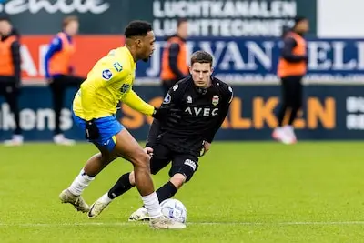 LIVE | Ciranni lijkt strijd om plek als rechtsachter te winnen bij Willem II, geen verrassingen in opstelling RKC