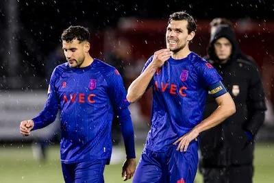 Willem II bereikt nieuwe ondergrens tegen Jong AZ: ‘Dan ben je gewoon totaal niet met de wedstrijd bezig’
