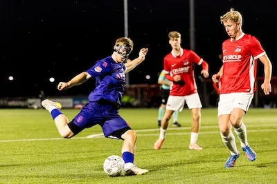 LIVE | Willem II dieper in de problemen: Jong AZ verdubbelt de voorsprong