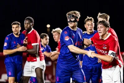 LIVE | Willem II met nieuwe buitenspelers direct gevaarlijker in tweede helft tegen Jong AZ