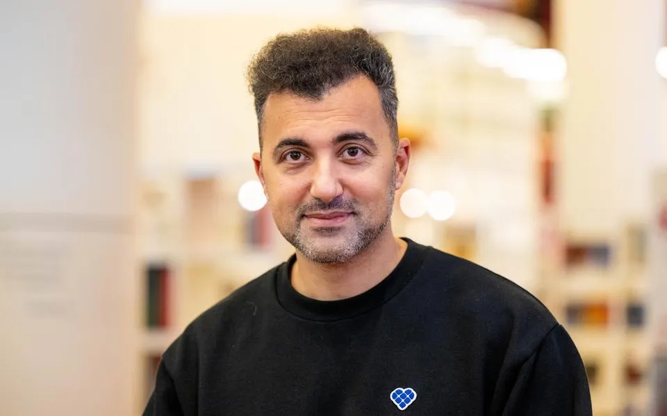 Özcan Akyol: ‘Al mijn hele leven hoor ik dat ik dankbaar moet zijn. Je zou bijna gaan geloven dat je niks kan’