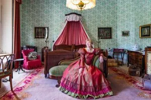 kasteel rosendael rozenslaapkamer met kasteelbewoner 300x200