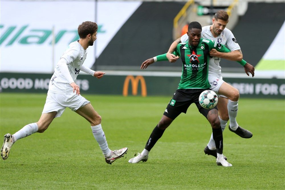 'Feyenoord verliest strijd om spits Ugbo' (update)