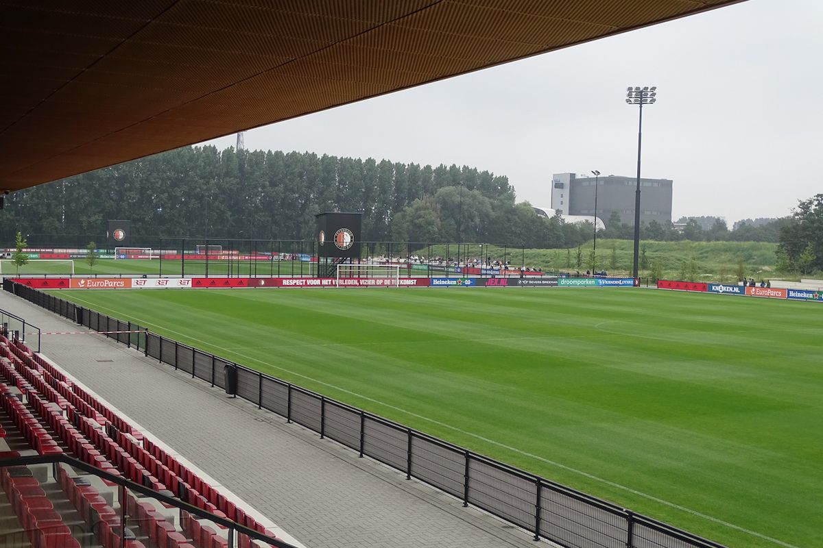 Fotoverslag eerste openbare training Feyenoord online