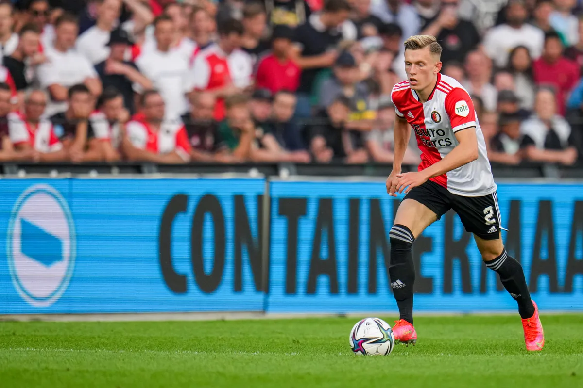 Van Hanegem: ''Waarom Pedersen niet meer speelt, snap ik niet''