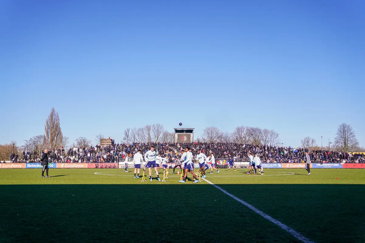 Duizenden supporters bij laatste training voor Klassieker